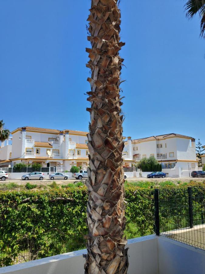Bajo En Primera Linea De Vera-Playa Con Piscina Privada! المظهر الخارجي الصورة