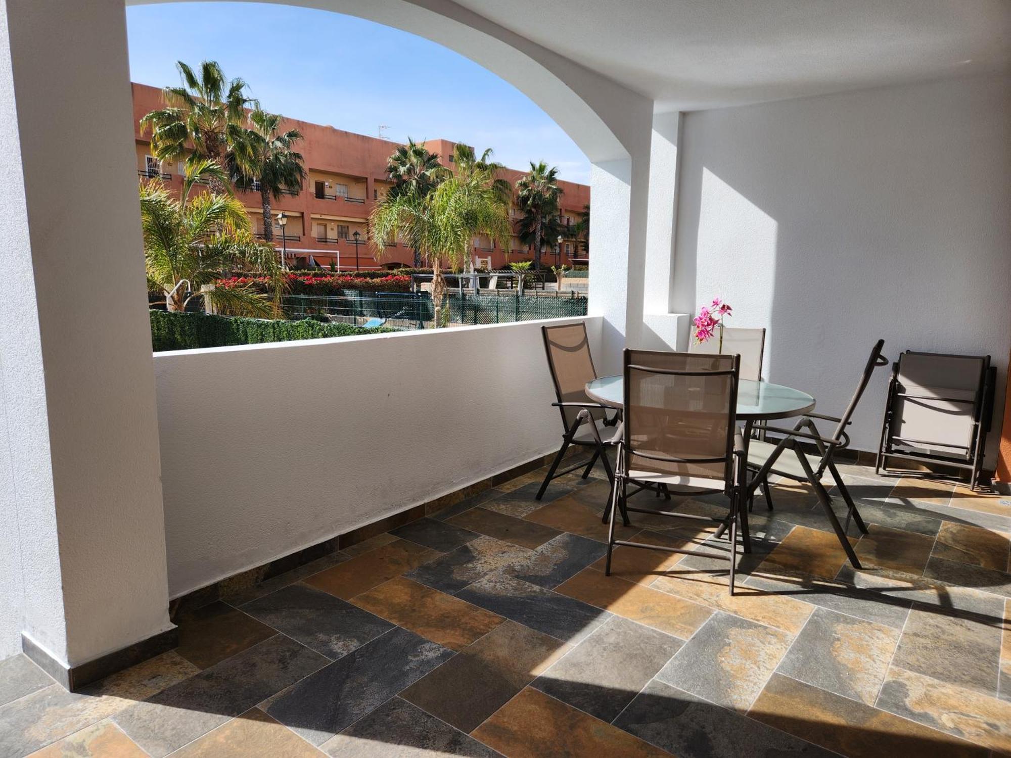Bajo En Primera Linea De Vera-Playa Con Piscina Privada! المظهر الخارجي الصورة
