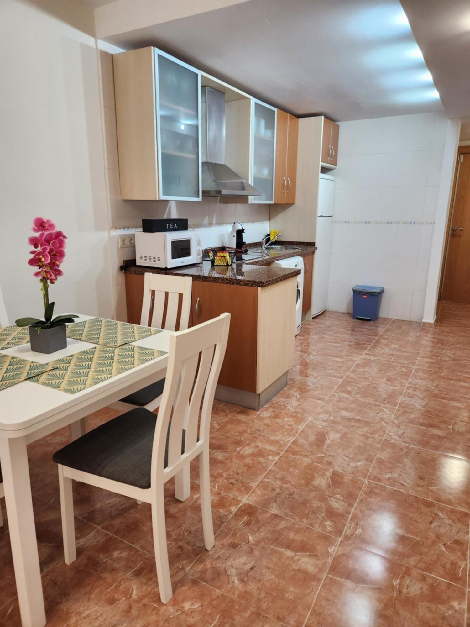 Bajo En Primera Linea De Vera-Playa Con Piscina Privada! المظهر الخارجي الصورة