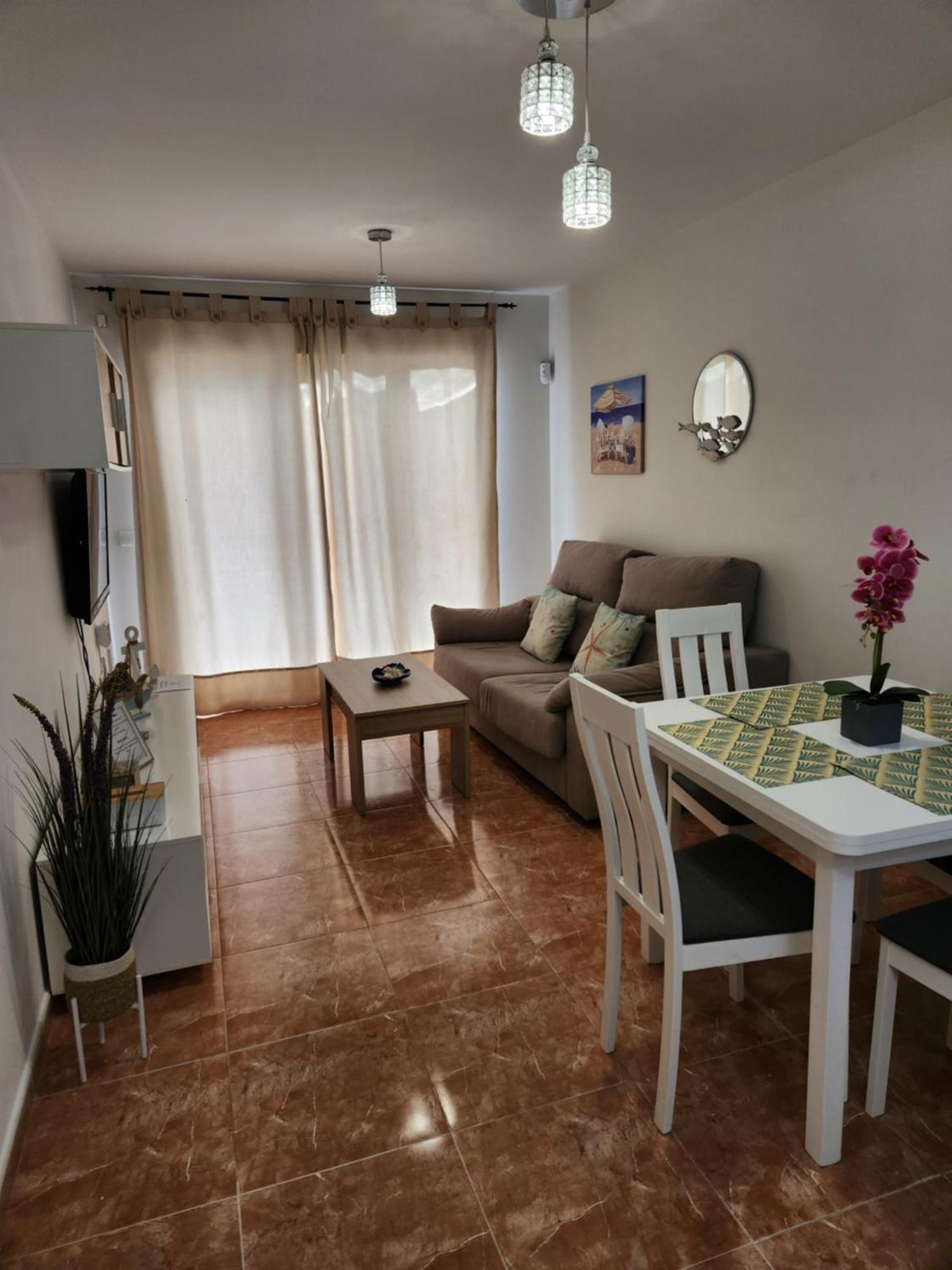 Bajo En Primera Linea De Vera-Playa Con Piscina Privada! المظهر الخارجي الصورة