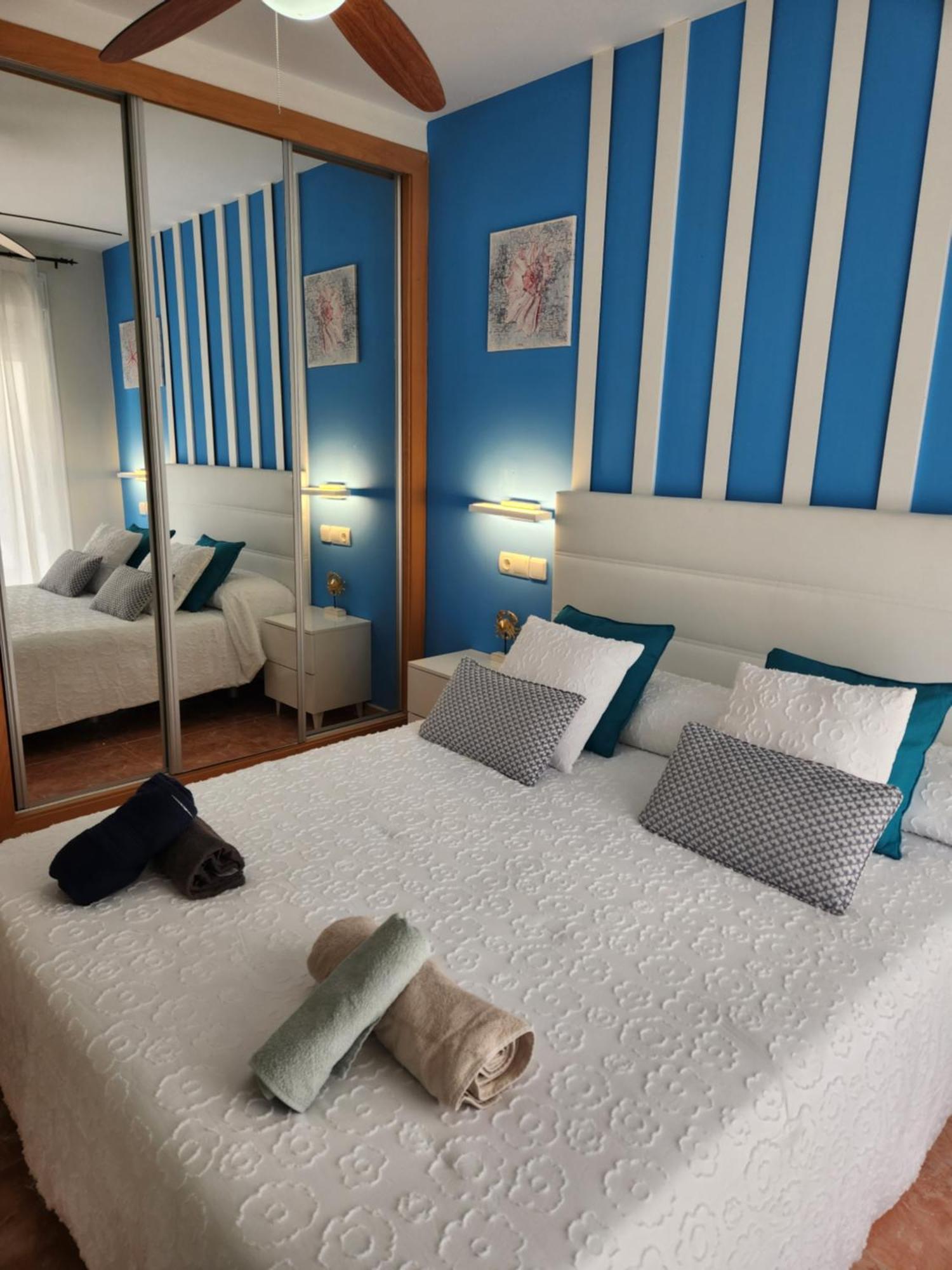 Bajo En Primera Linea De Vera-Playa Con Piscina Privada! المظهر الخارجي الصورة