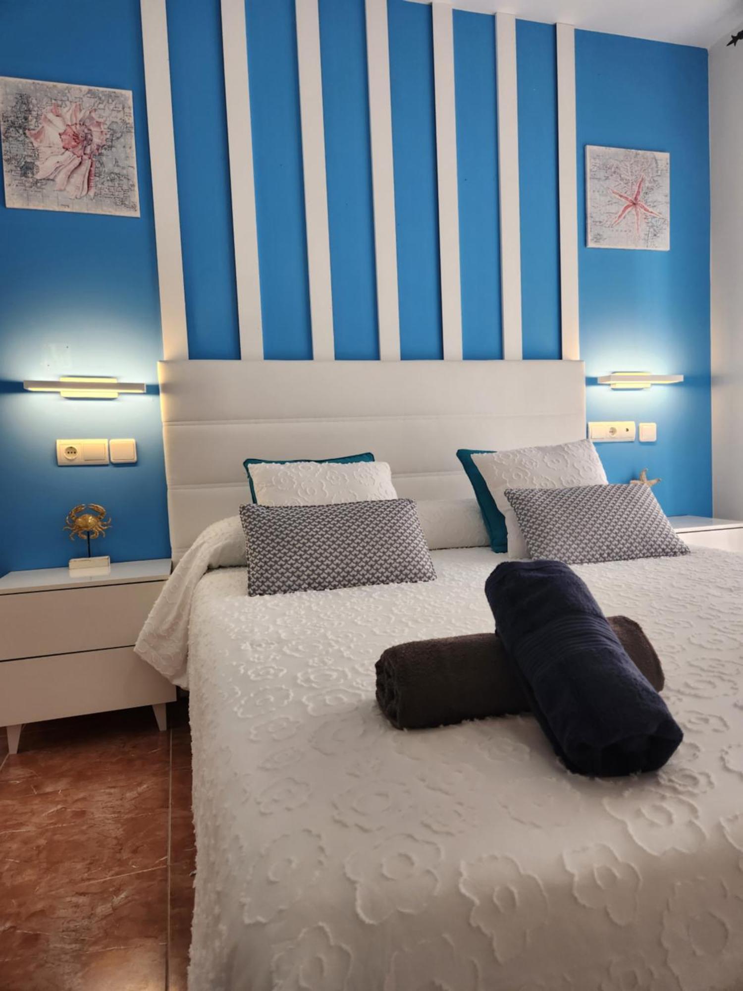 Bajo En Primera Linea De Vera-Playa Con Piscina Privada! المظهر الخارجي الصورة