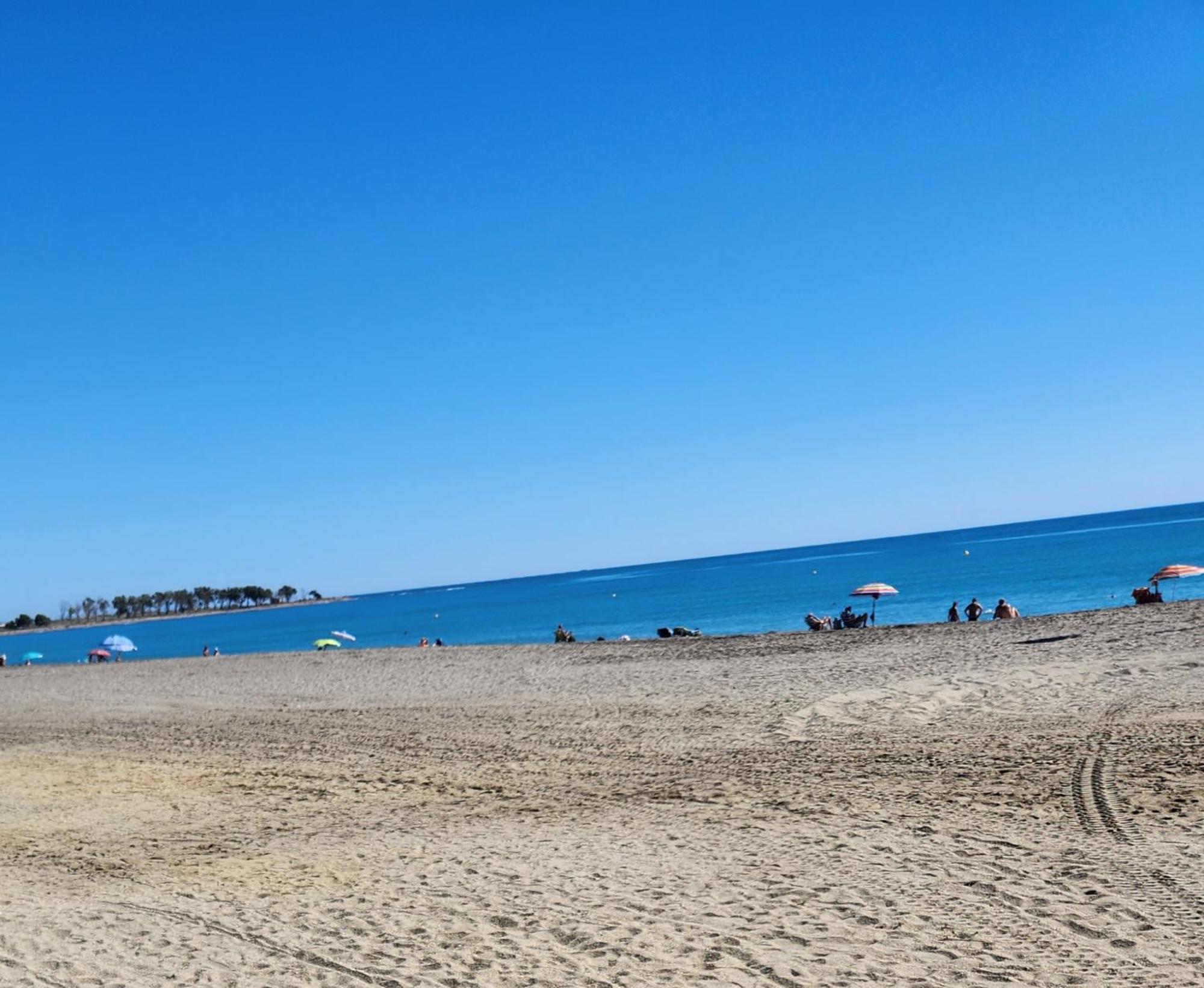 Bajo En Primera Linea De Vera-Playa Con Piscina Privada! المظهر الخارجي الصورة